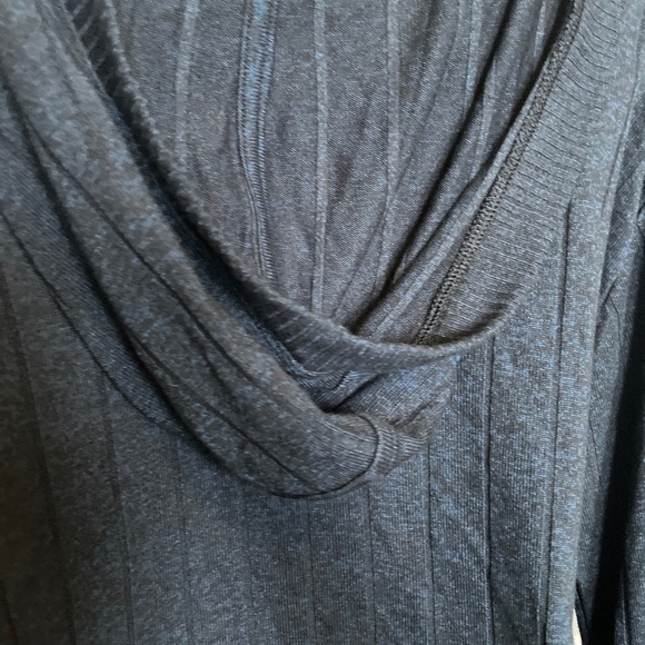 Athleta Harmony Pose Hoodie‎ xs - Picture 3 of 7